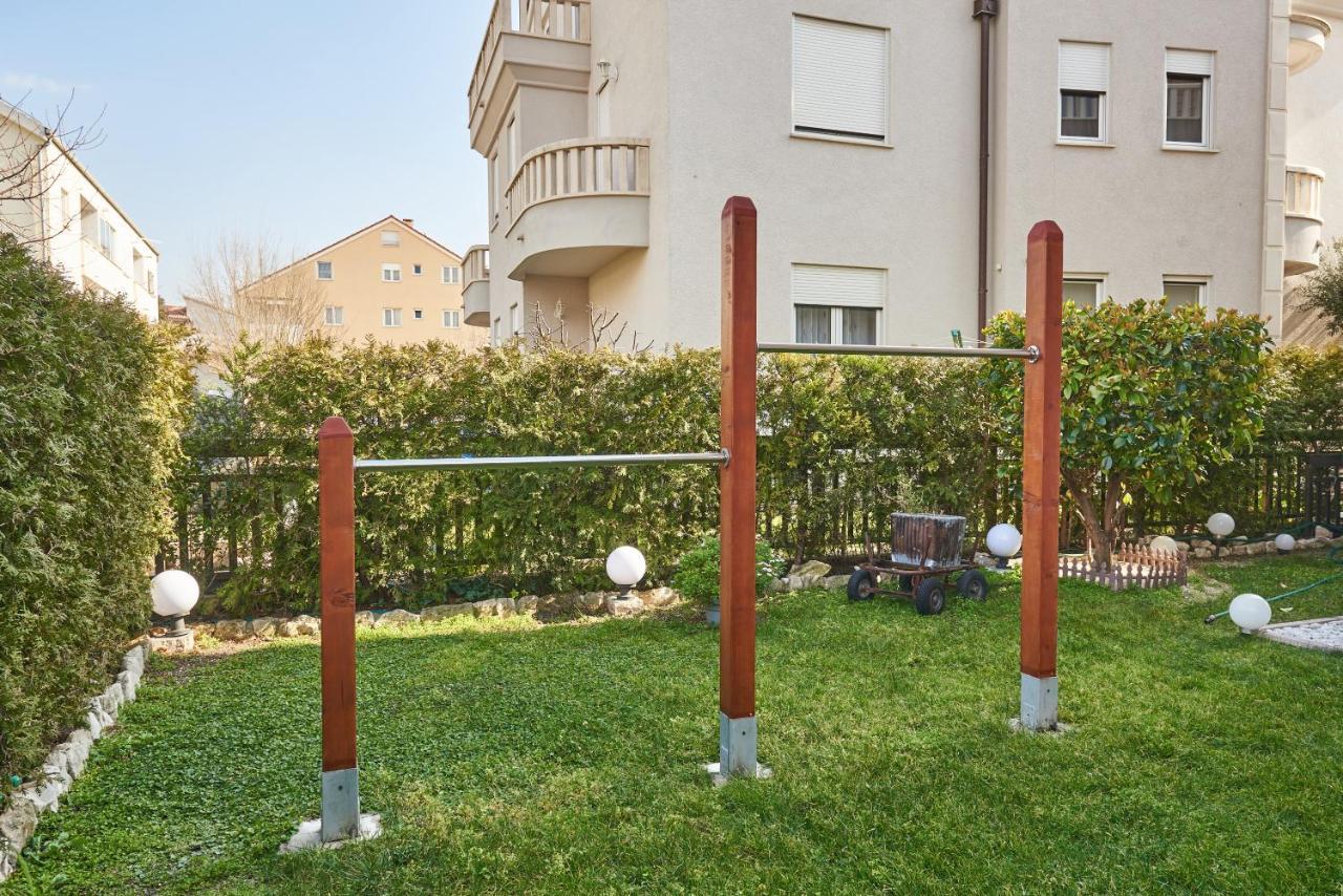 Apartments Lovric With Sea View Kaštela Extérieur photo